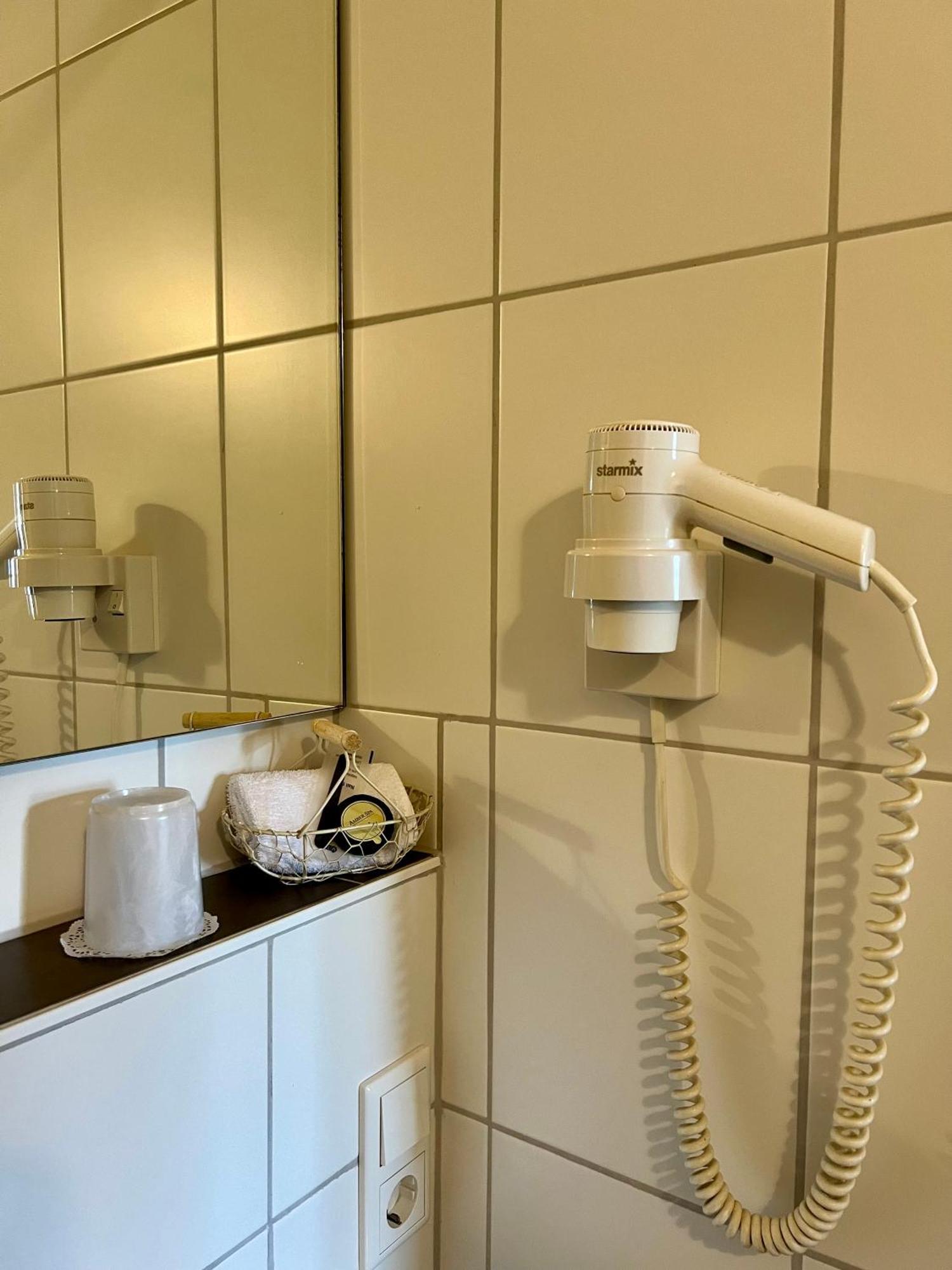 Hetzel'S Hotelchen Olpe bei Meschede Exteriör bild